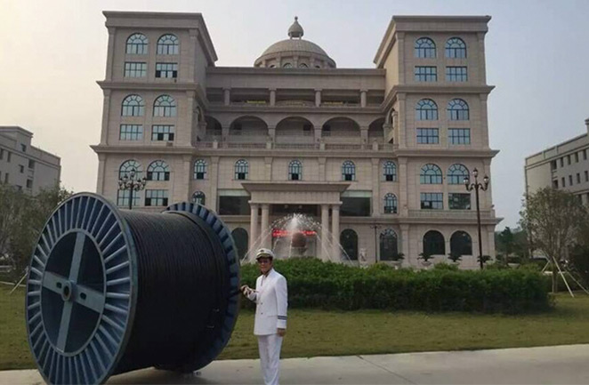 美国华裔市长再次参观j9国际厅电缆